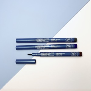 L’eyeliner qui s’adapte à tout style de maquillage ✔

Grâce à sa pointe feutre, cet eyeliner vous garantit un trait net et précis, aussi bien fin qu’épais selon vos envies !
Il sublime votre regard en un seul geste pour un résultat intense qui ne bouge pas de toute la journée. ✨