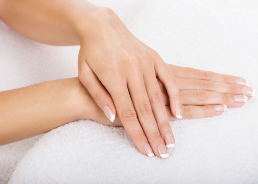 Brittle or damaged nails: how to take care of them